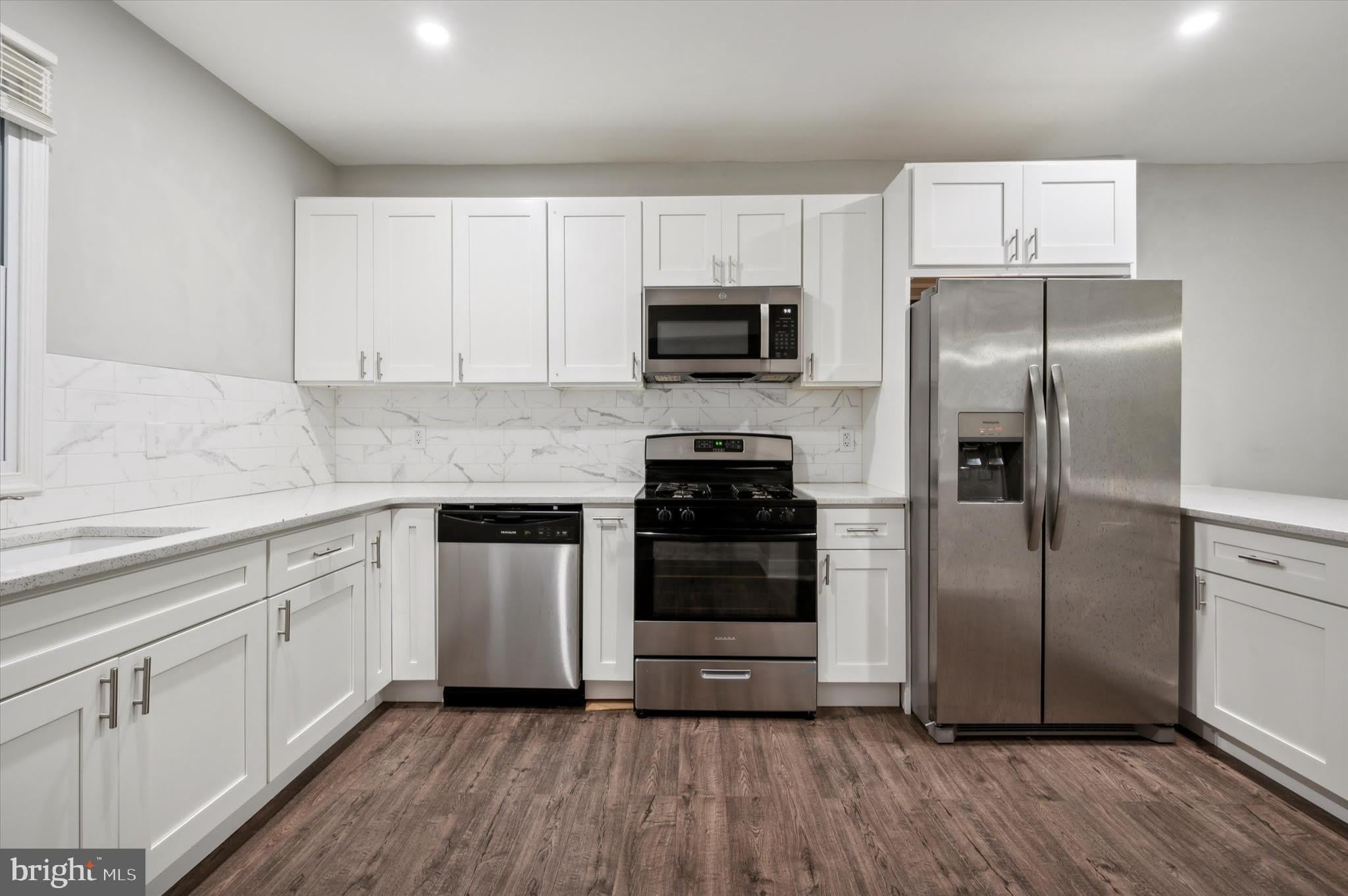 3304 W ALLEGHENY Avenue – photo 4