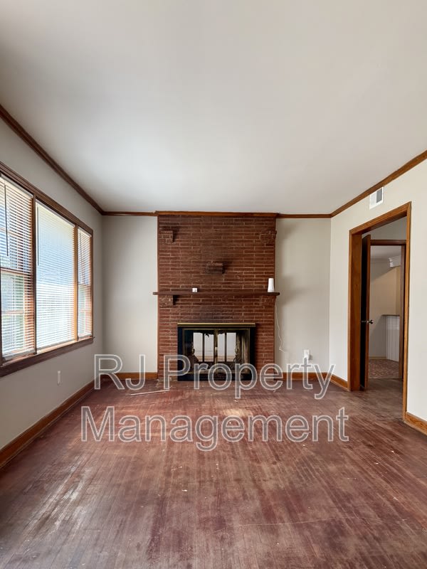 1834 Saint Elmo Ave – photo 3