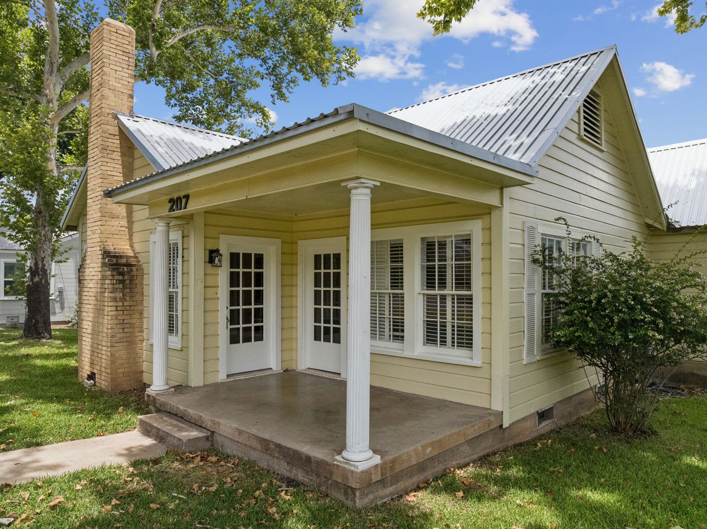 3 2 Remodeled Home In Lampasas – photo 3