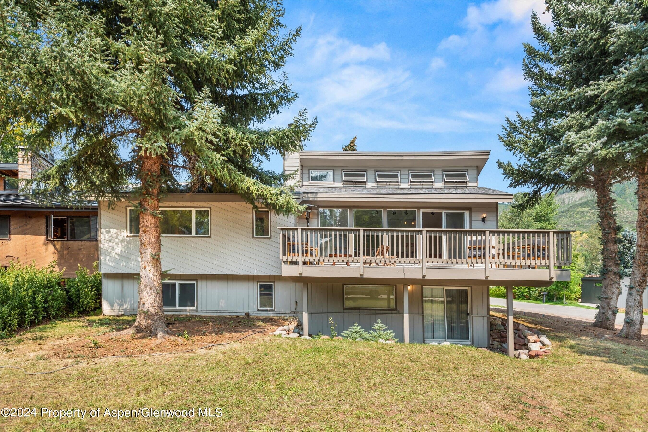 1275 Snowbunny Lane – photo 1