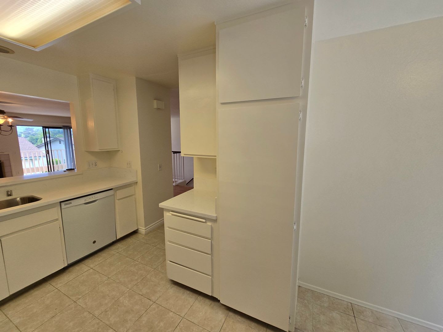 Move Special 1 2 Off 1St Month S Rent Beautifully Updated West Clairemont Townhome Prime 92117 Location – photo 4