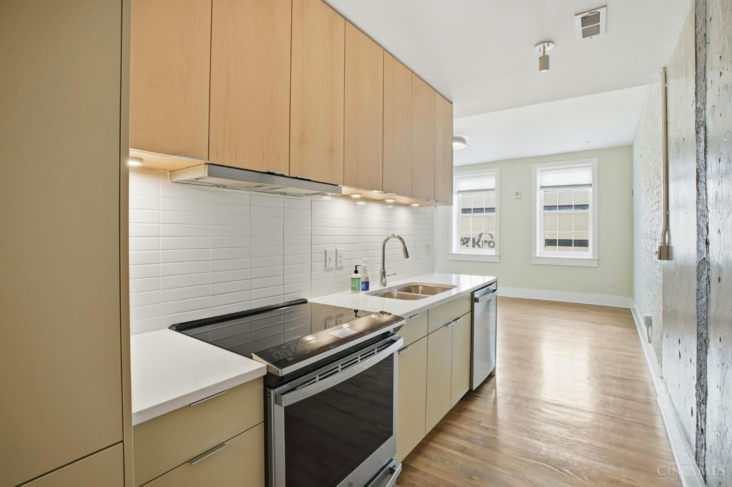 11 E Court Street – photo 5