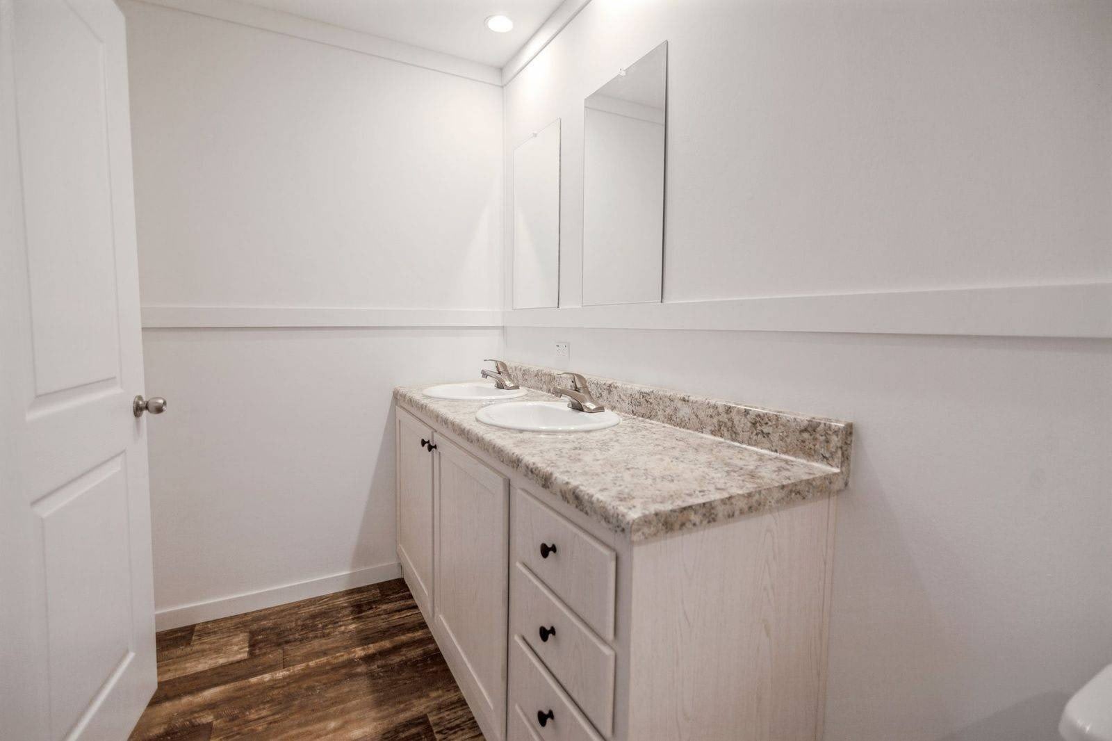 1244 W Bohland Ave – photo 3