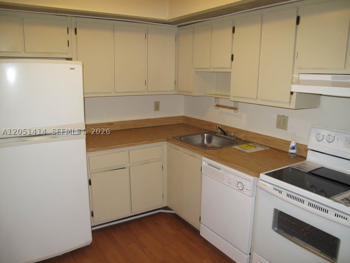9632 S Belfort Cir – photo 1