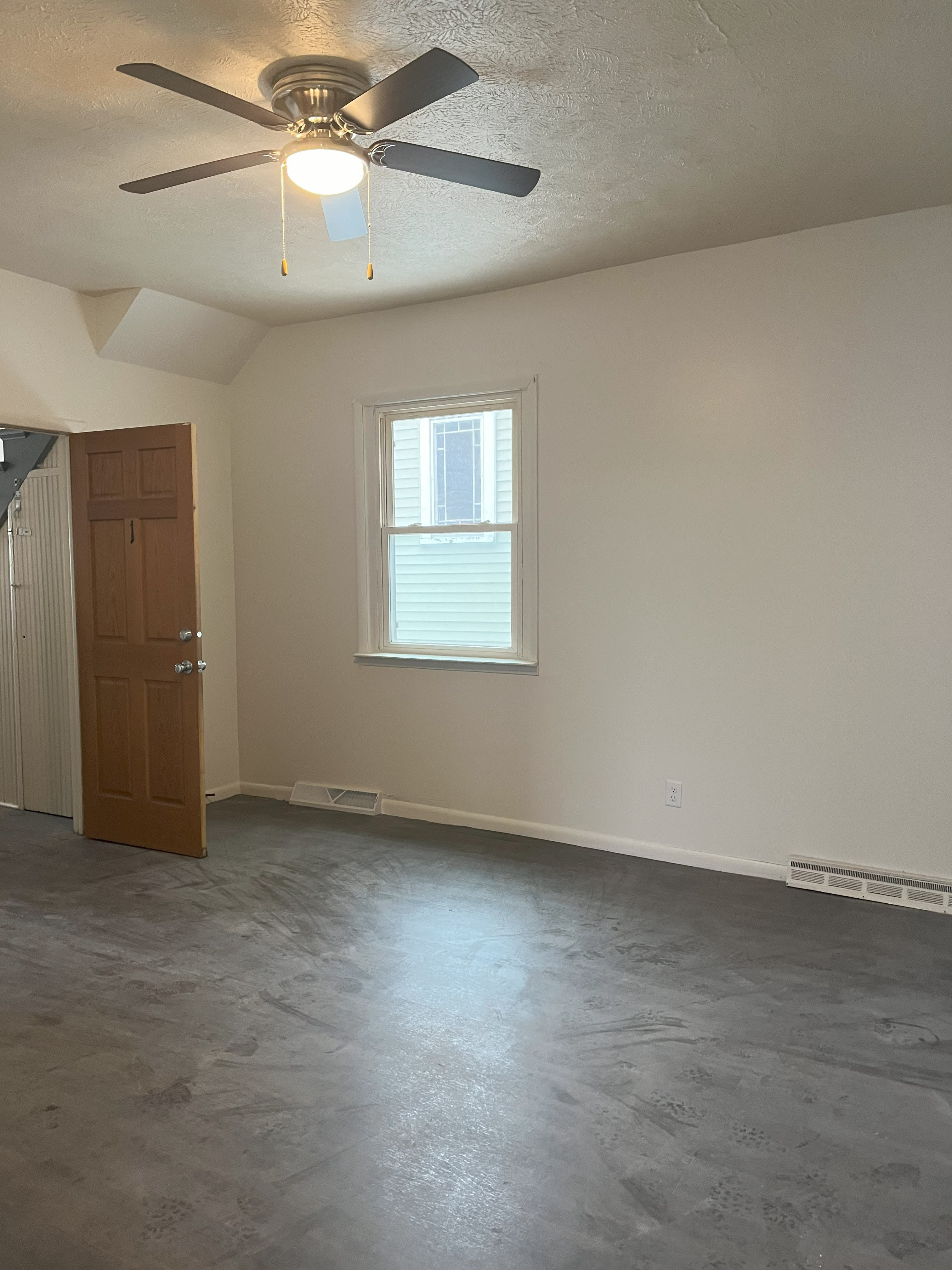 1303 1st Ave N – photo 4