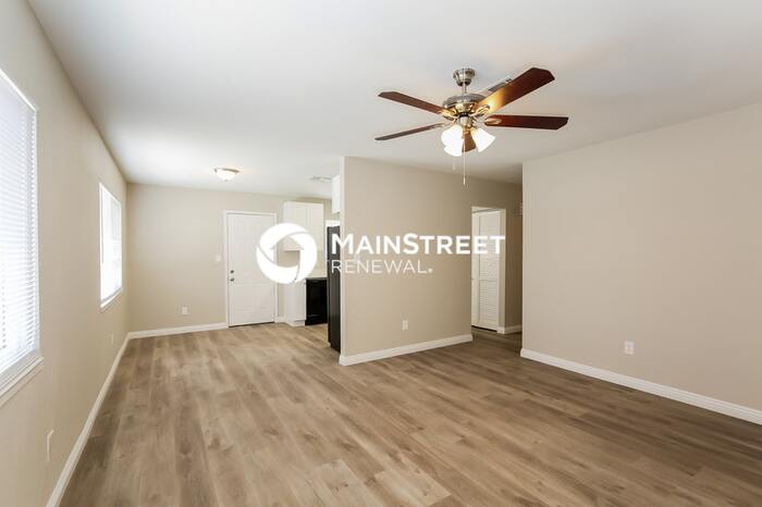 2308 Revere Street – photo 3