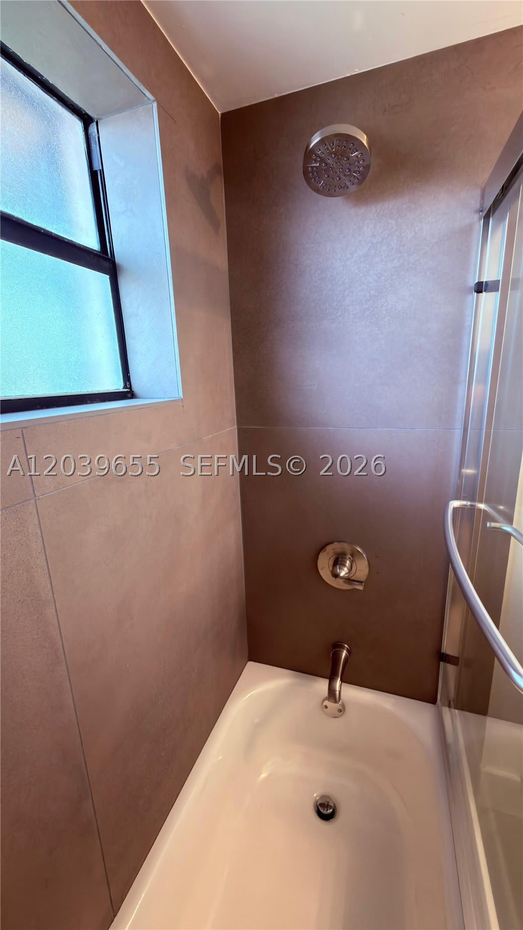 2735 W 66th St – photo 3