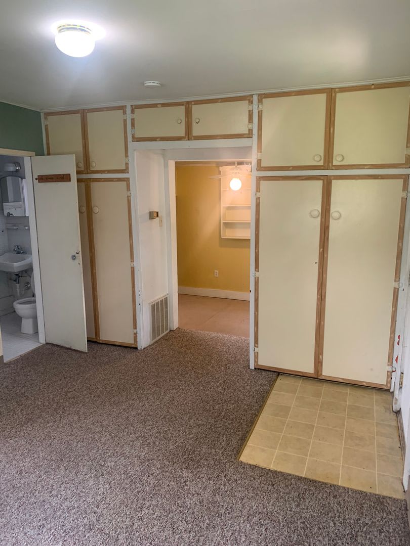 712.5 East Cottage Grove Avenue – photo 3