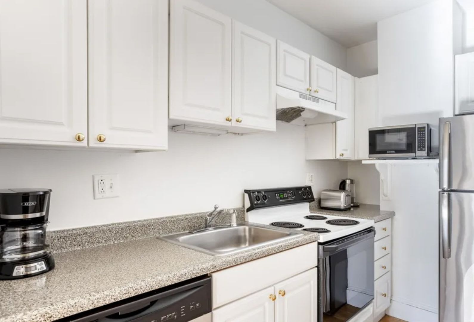 14 16 Derne Street – photo 4