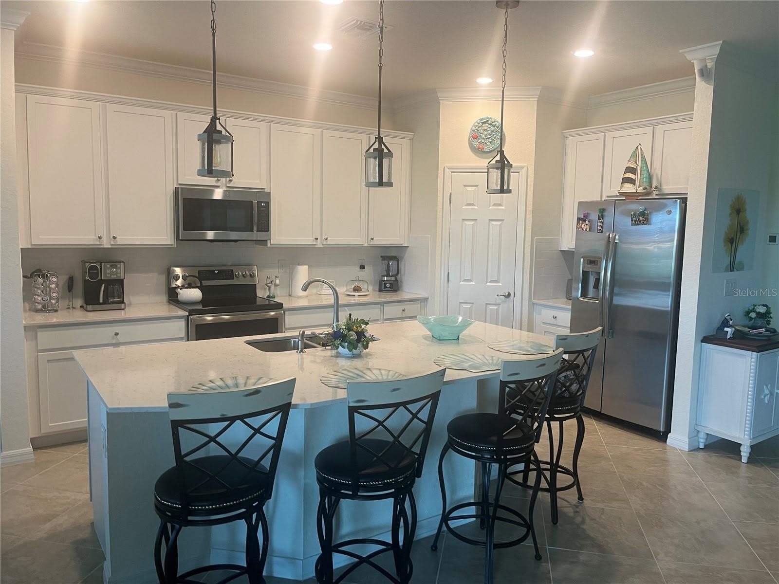 10054 CROOKED CREEK Drive – photo 3
