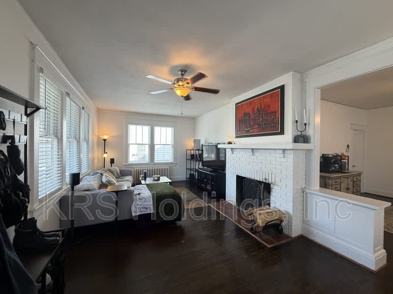 212 Maryland Ave – photo 2