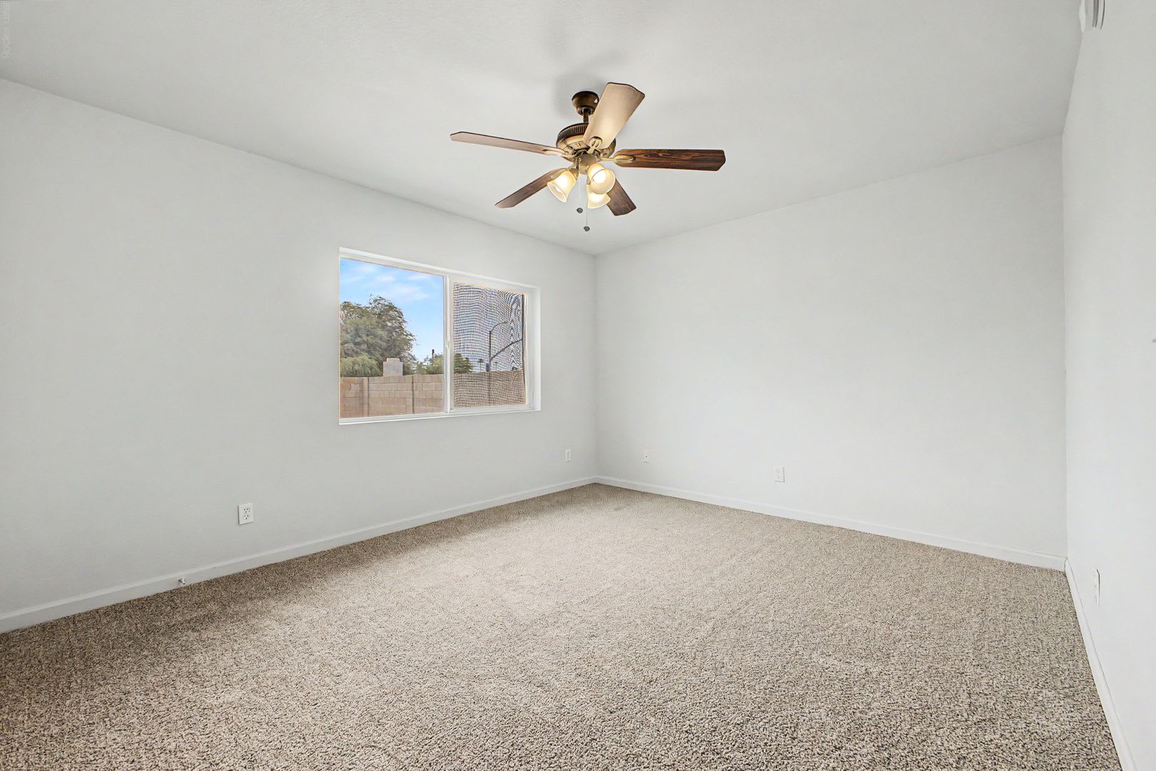 Move in ready 3BR/2BA Glendale Home with 2 car garage & backyard mini golf – photo 2