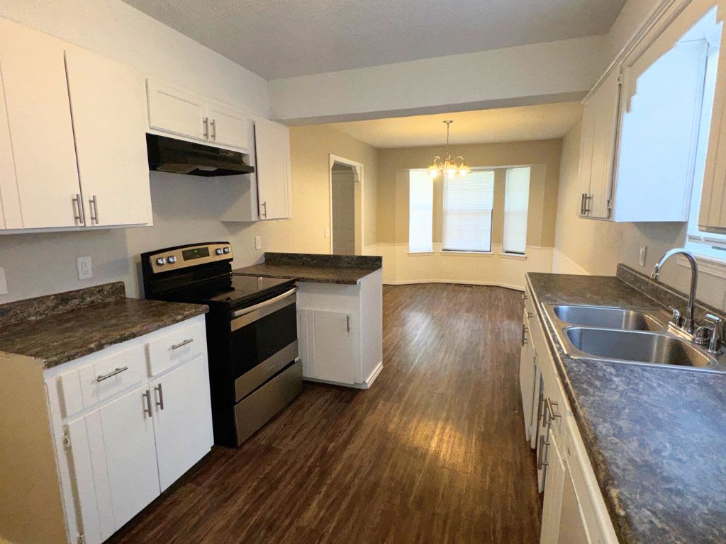 3000 SW 129th St – photo 4