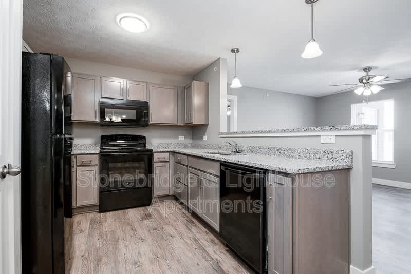1632 Old Salem Rd – photo 3
