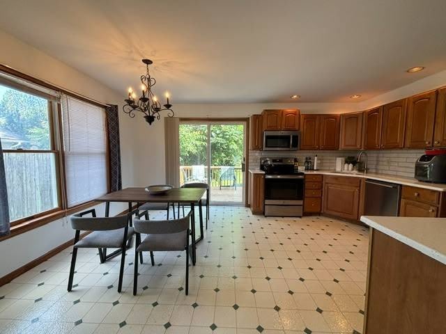 1 Gay Lyn Drive – photo 5