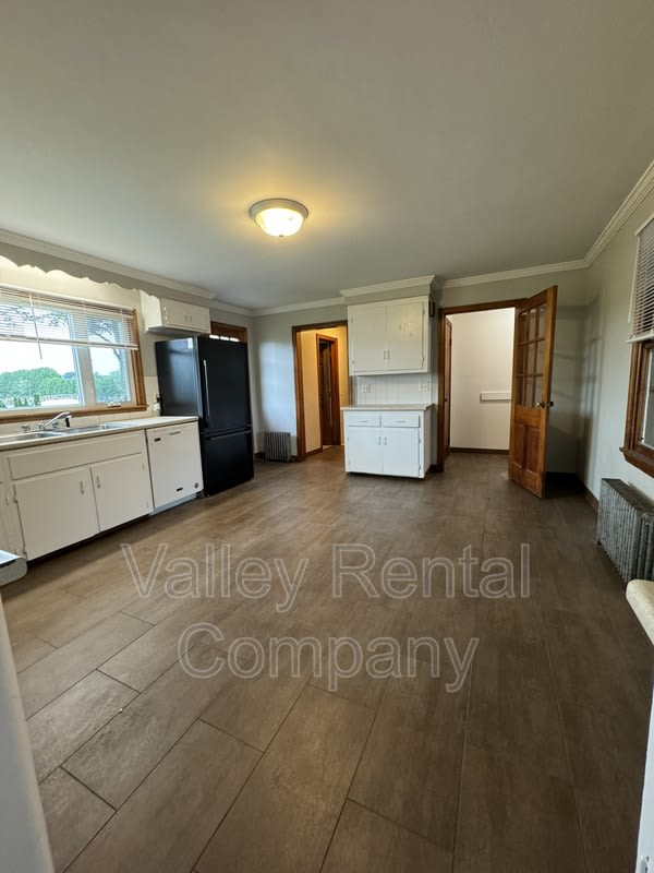 174 Russell Street – photo 3
