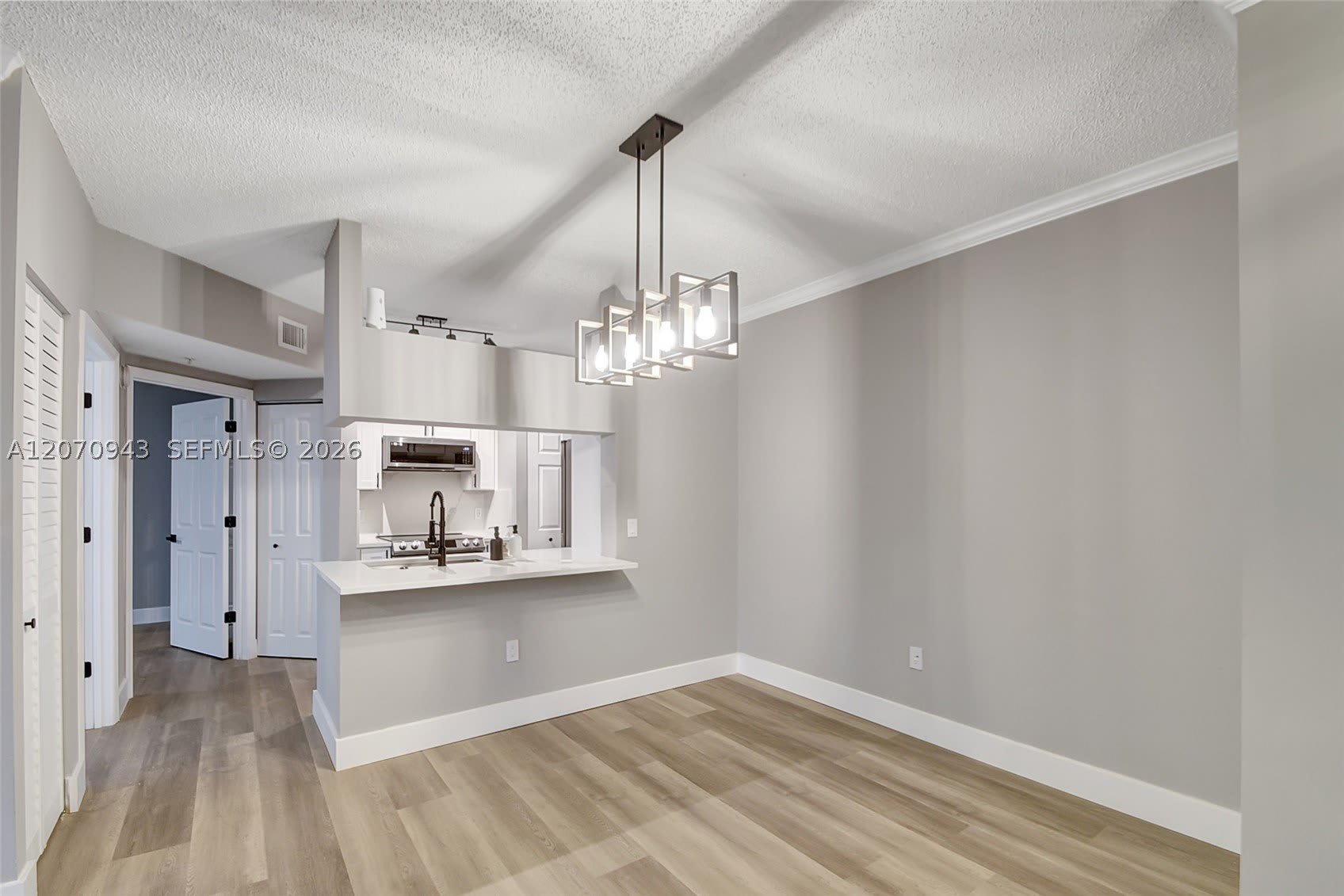 2206 Tuscany Way – photo 2