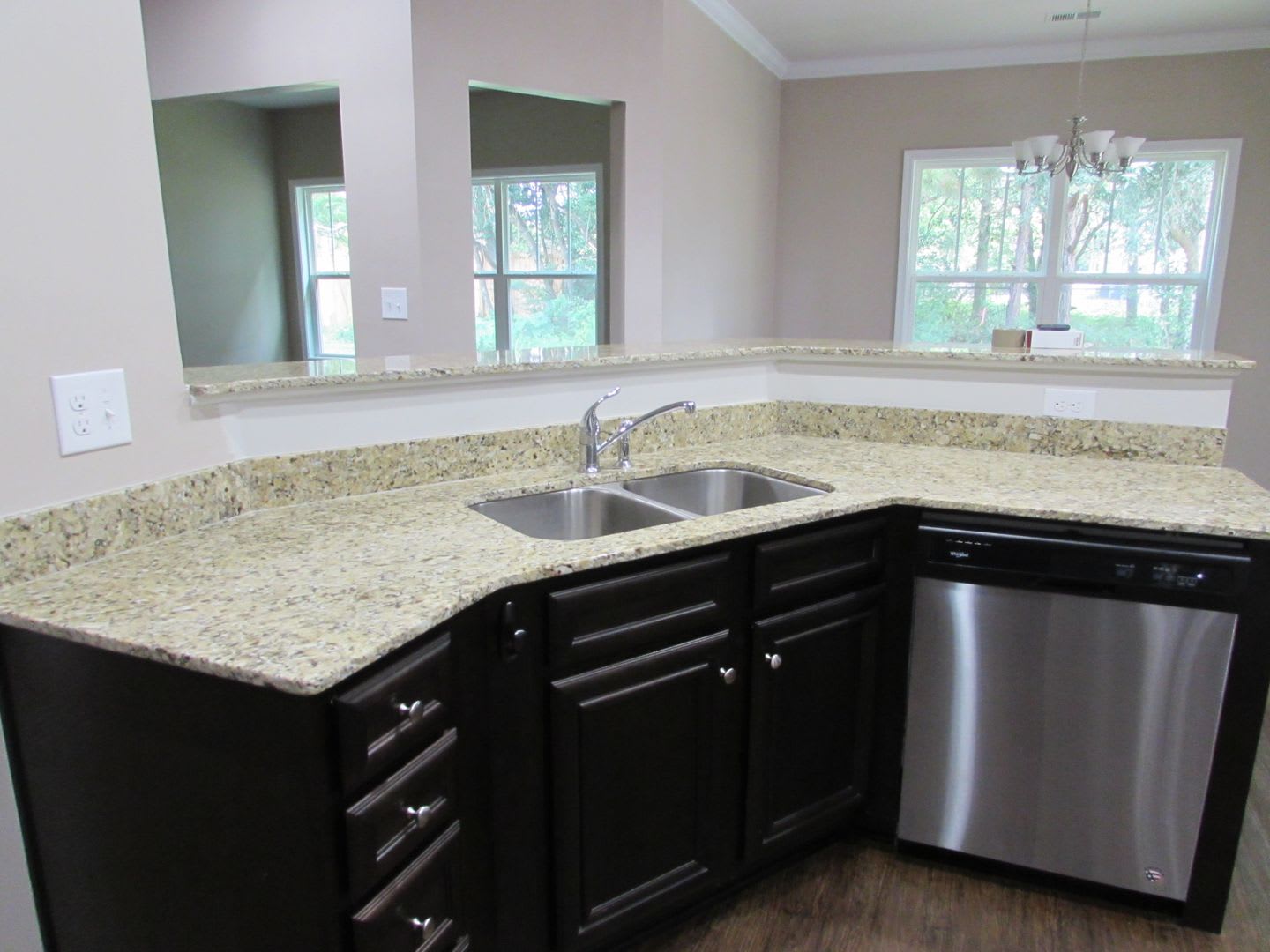 Available in Wood Ridge Subdivision! – photo 4