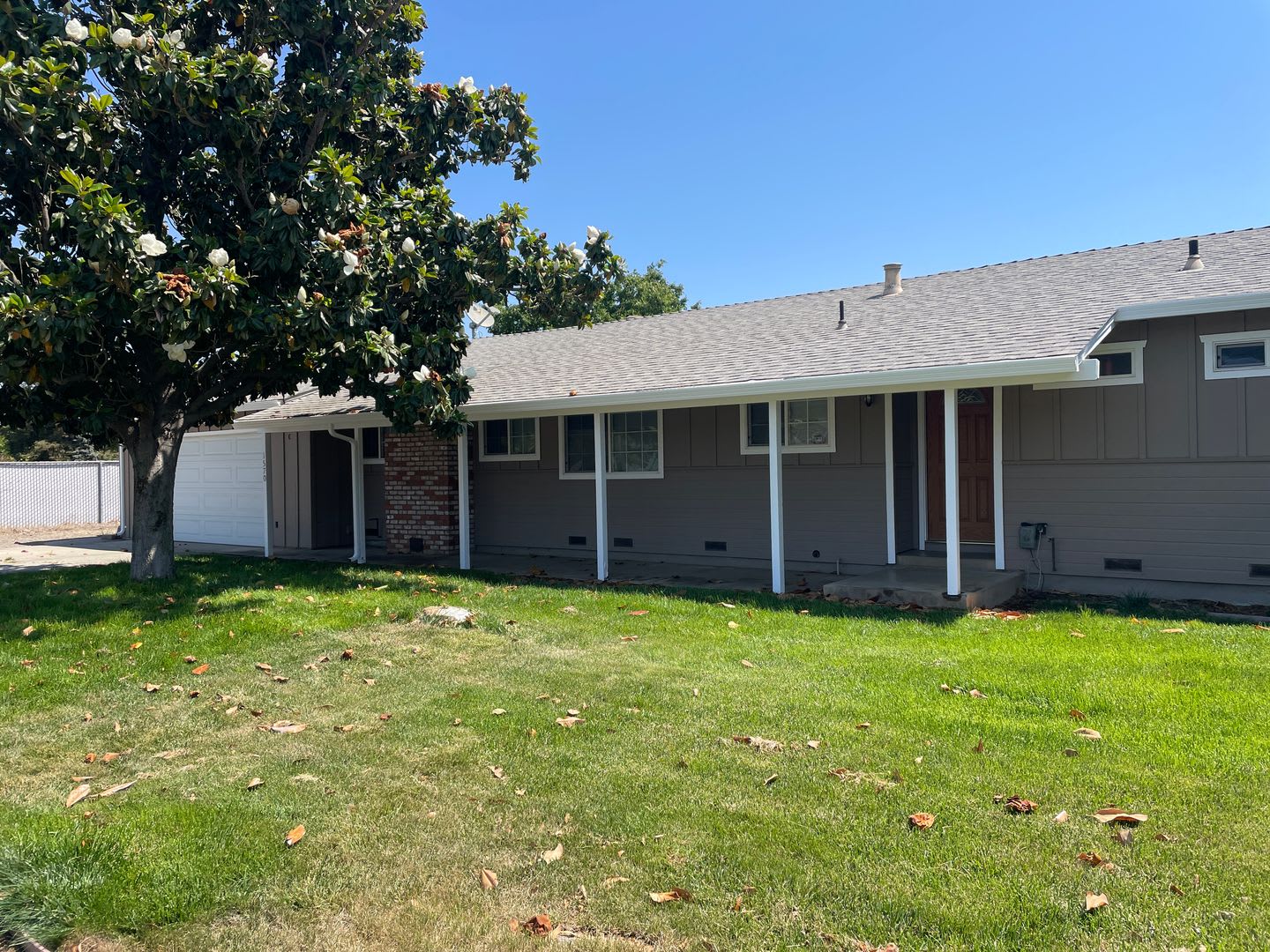Spacious 3 Bedroom + Office Ranch-Style Home – photo 3