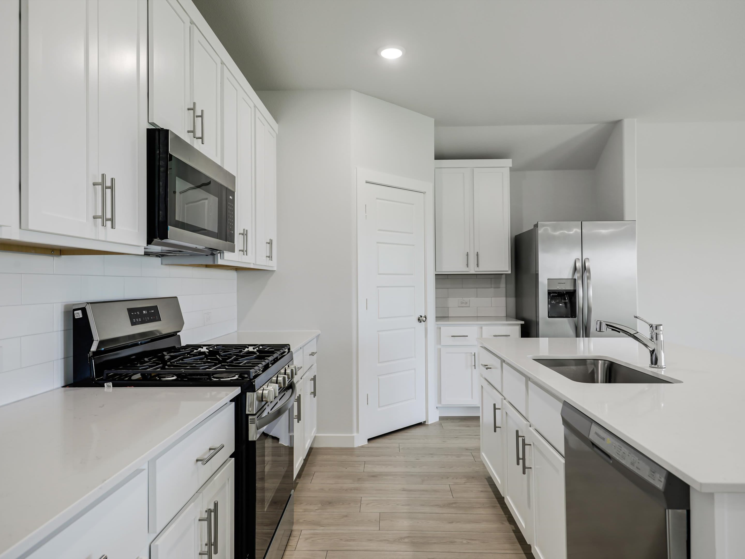 1136 Del Rio Drive – photo 3
