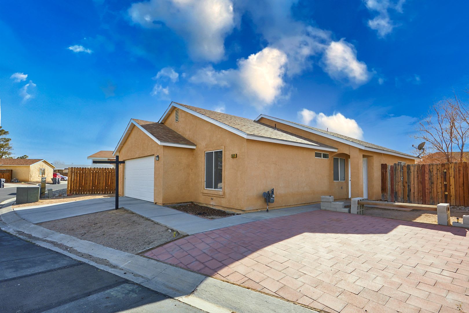 3 Bedroom Barstow Home – photo 2