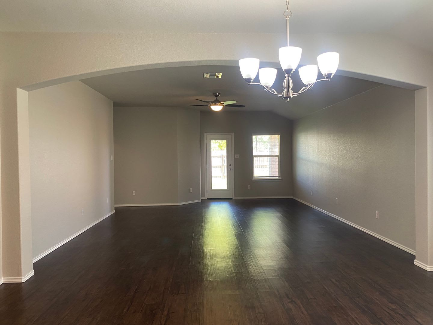 3 BEDROOM ACADEMY ISD – photo 2