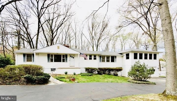 4046 ELIZABETH Lane – photo 1