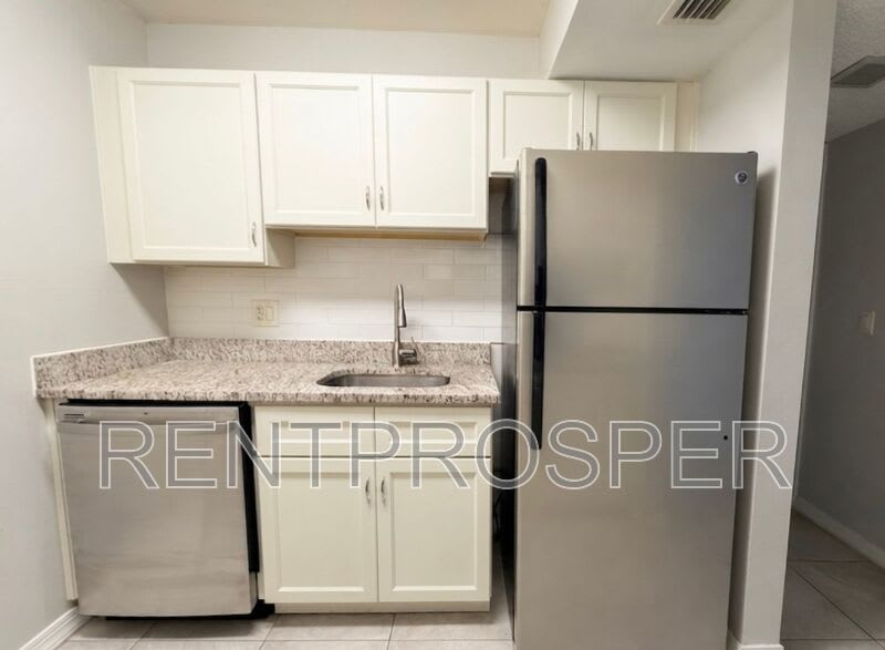 3242 S. Semoran Blvd. – photo 3