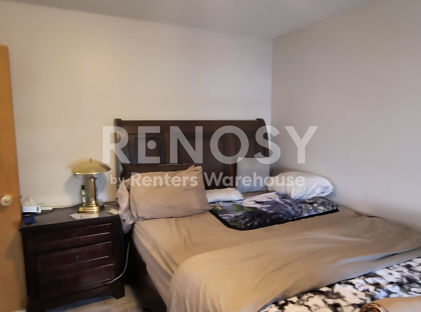 Available August 1st 7 Bedroom 4 Bath Single Family Home in Lakeville – photo 4