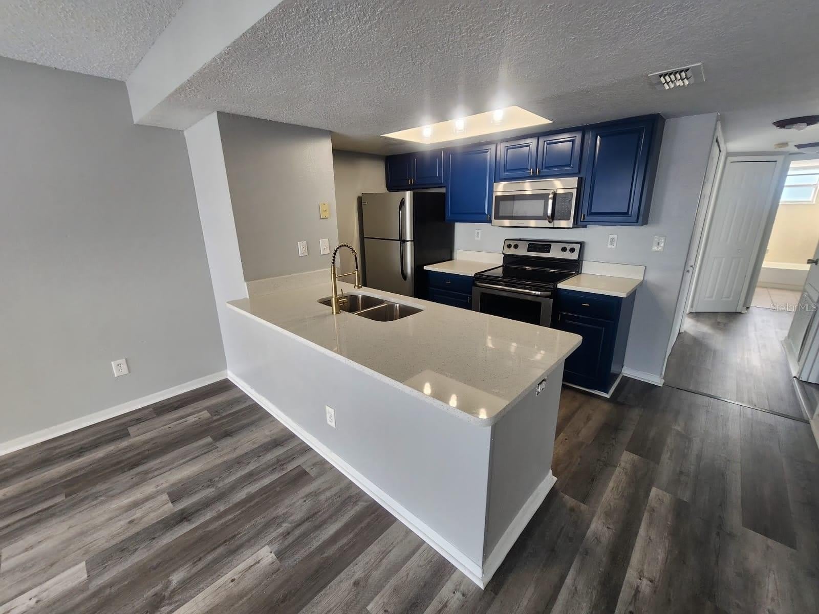 2745 N POINCIANA Boulevard – photo 2