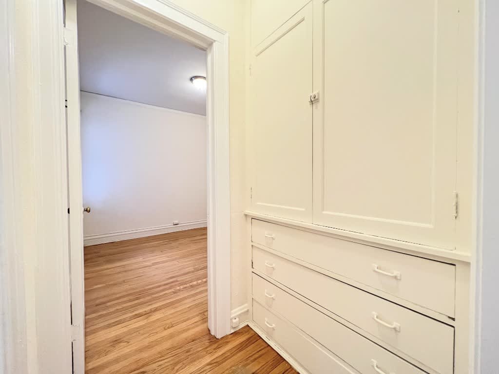 343 Park Ave – photo 2