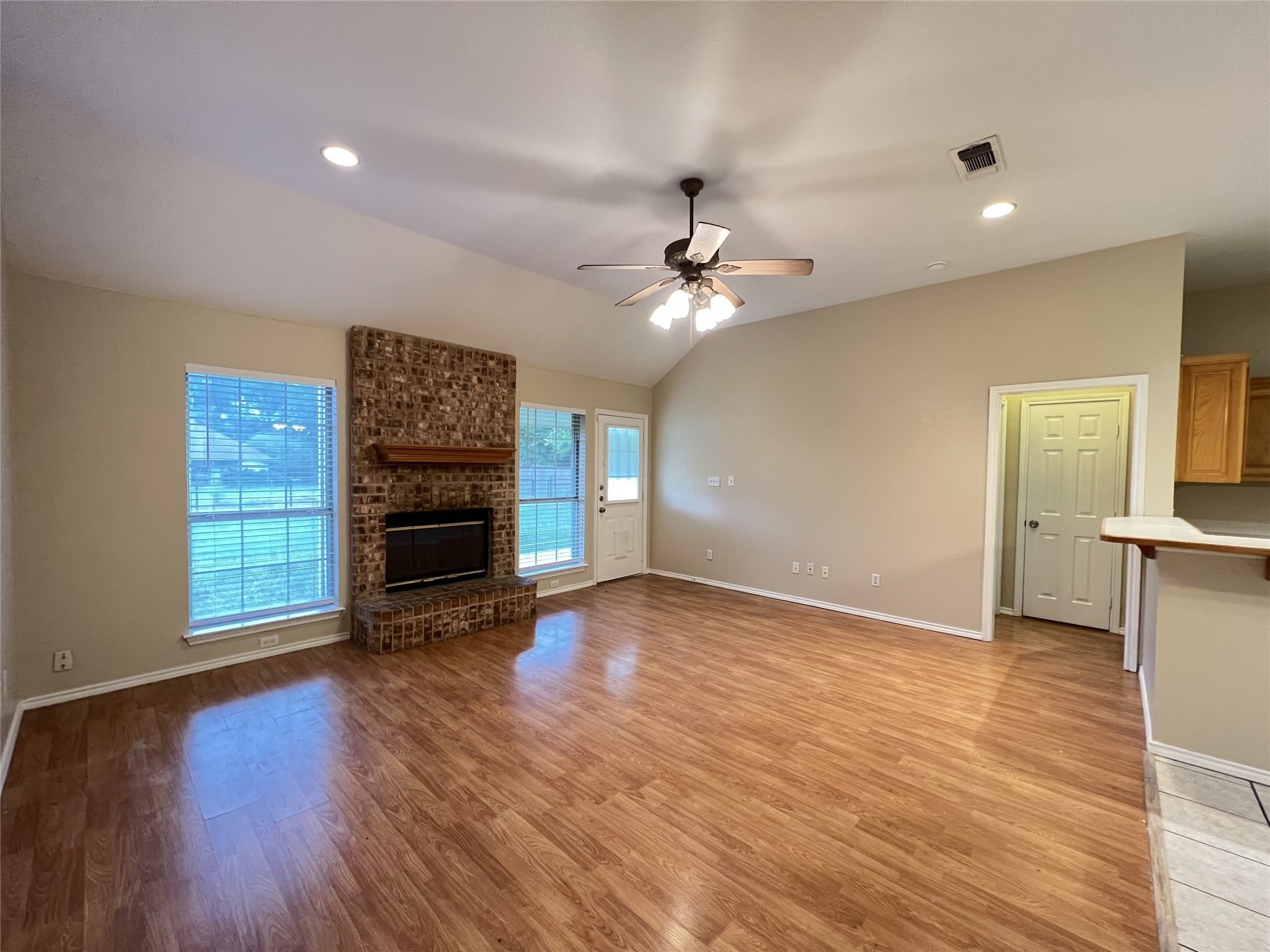 788 Robin Court – photo 2