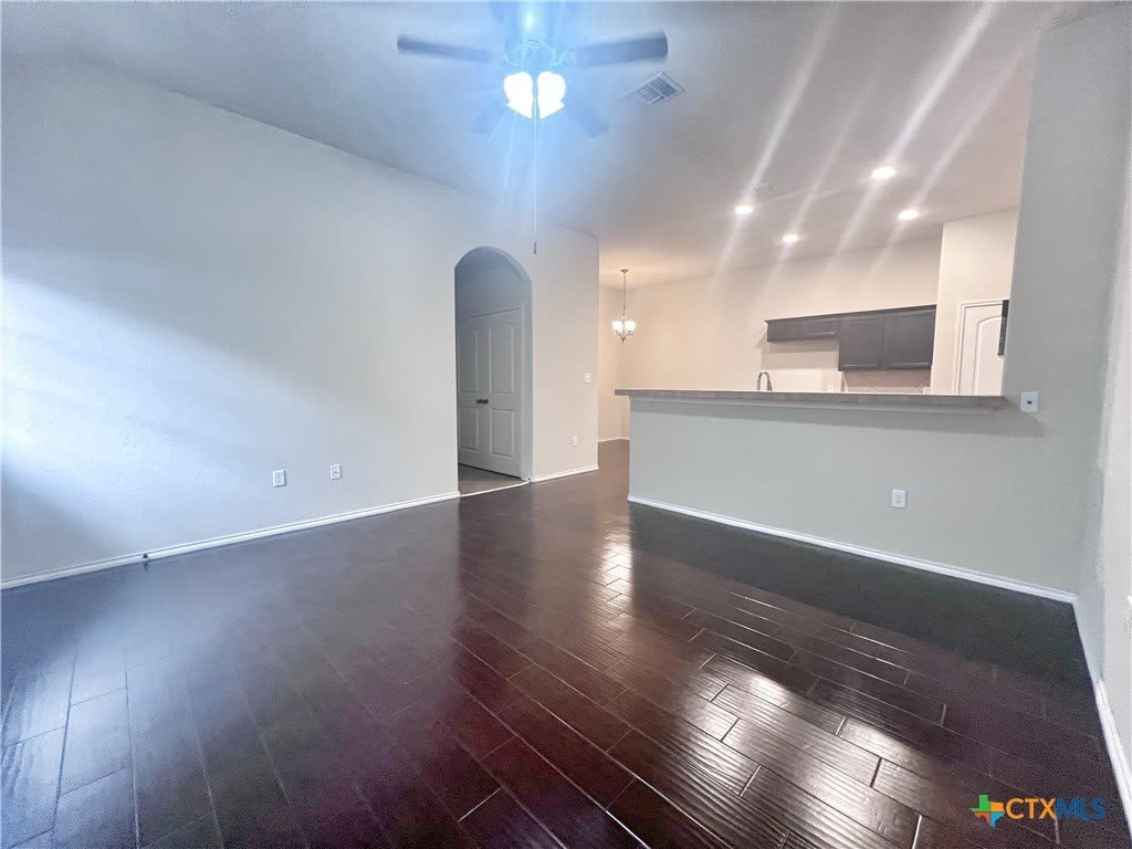 569 Creekside Circle – photo 2
