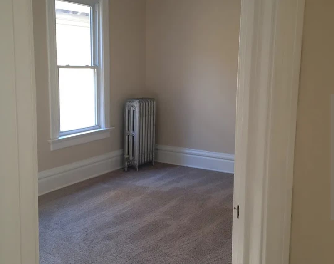 541 West 9th Street – photo 5