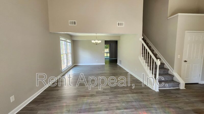 4934 Aylesbury Way – photo 4