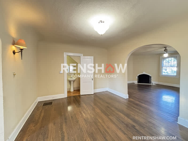 662 S Mclean Blvd – photo 5