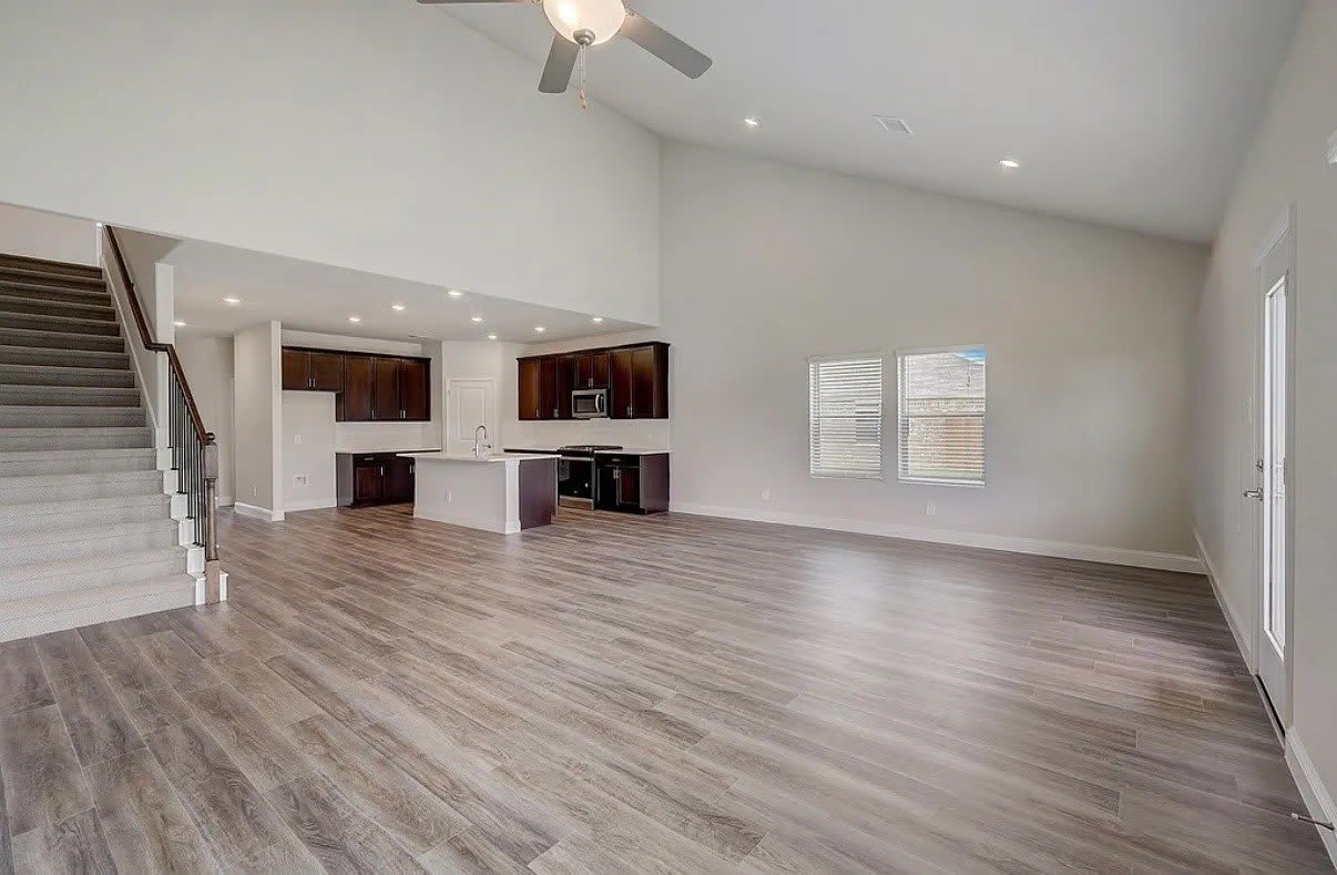 410 Stagg Street – photo 2