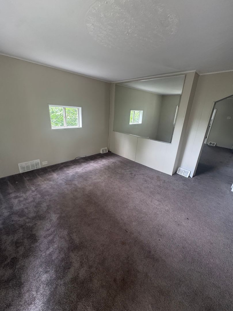 Charming 2Br Home In Mckeesport – photo 3