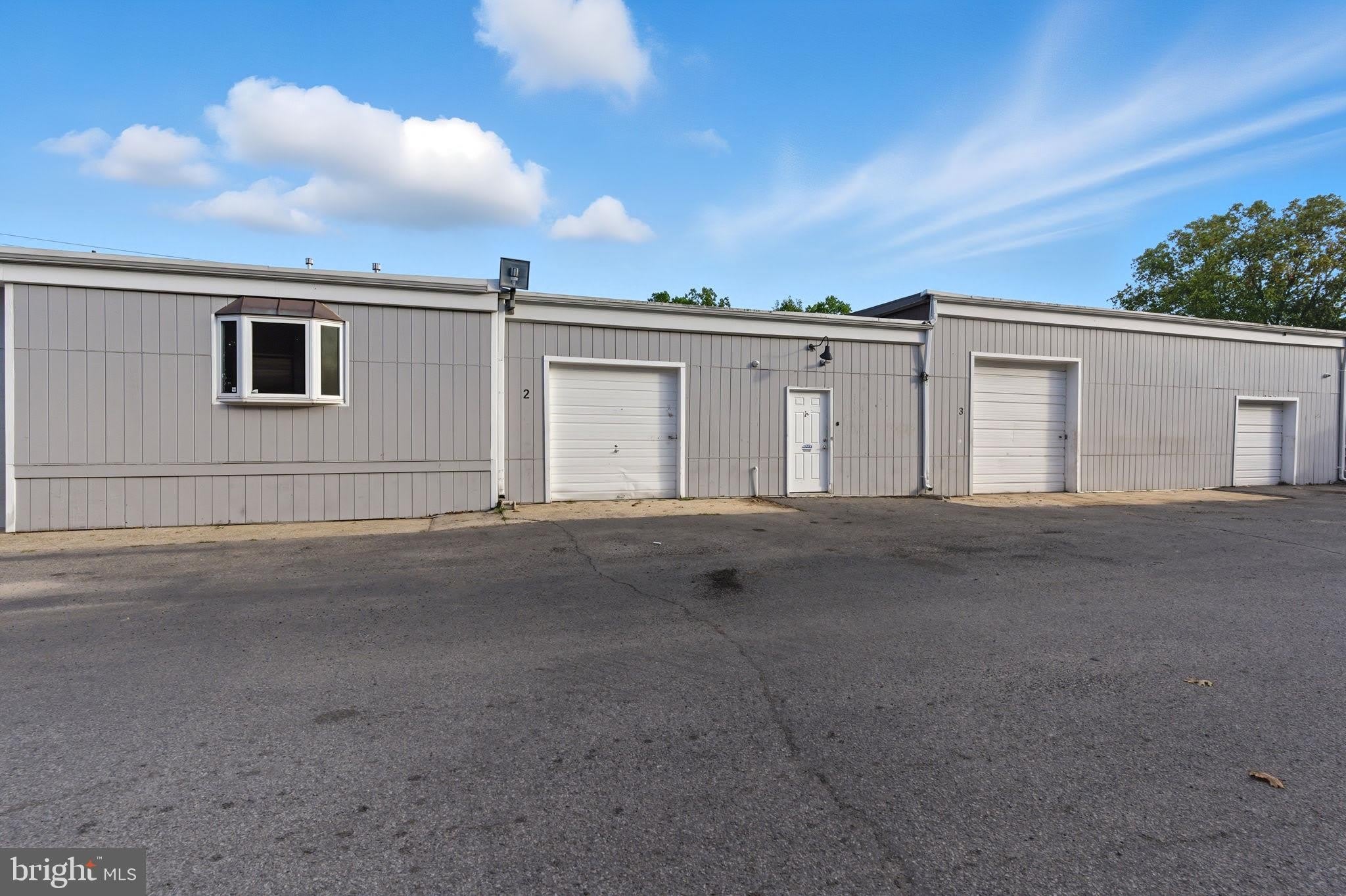 534 WHITESVILLE Road – photo 4