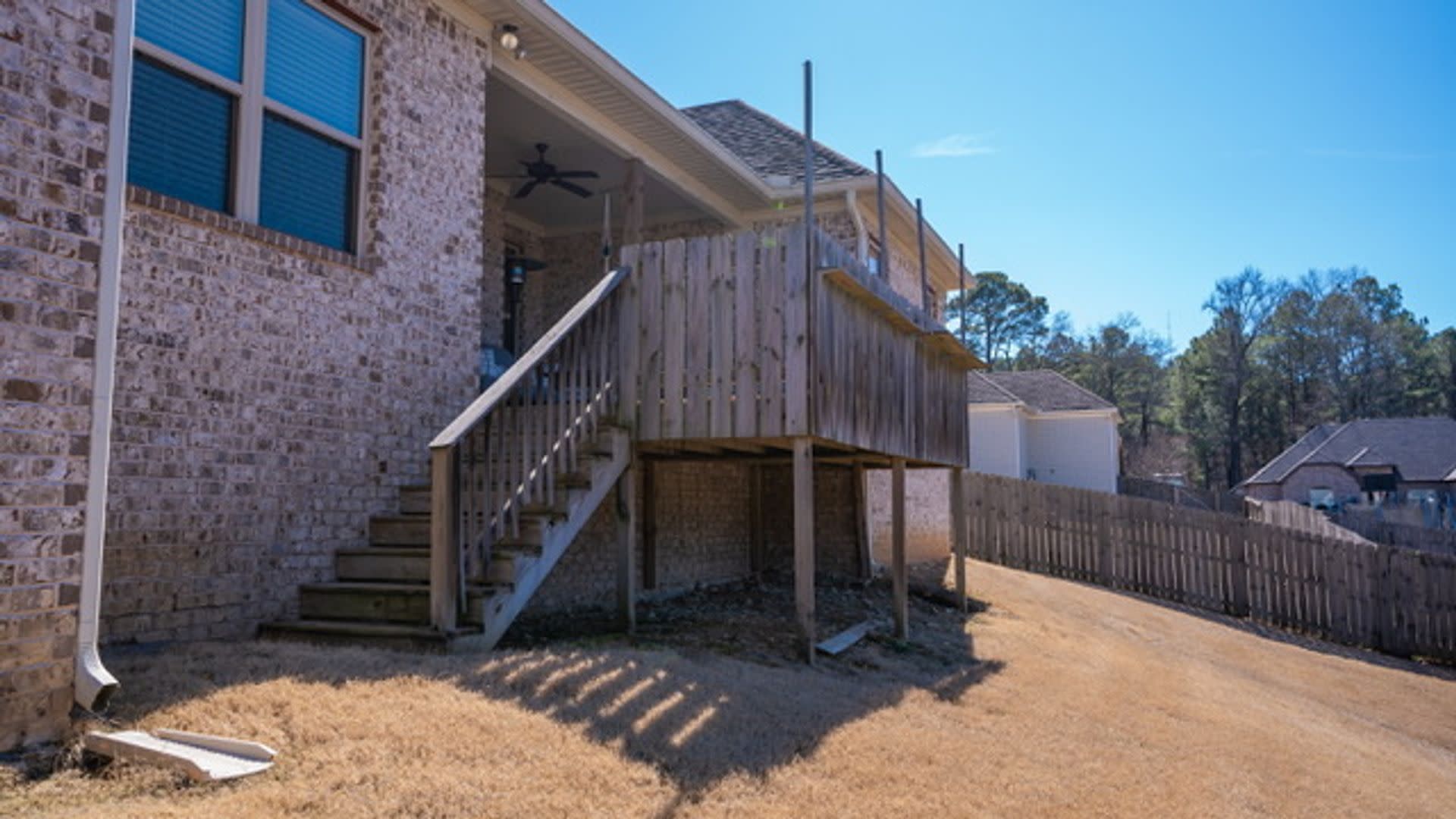 Beautiful all Brick home in Benton – photo 5