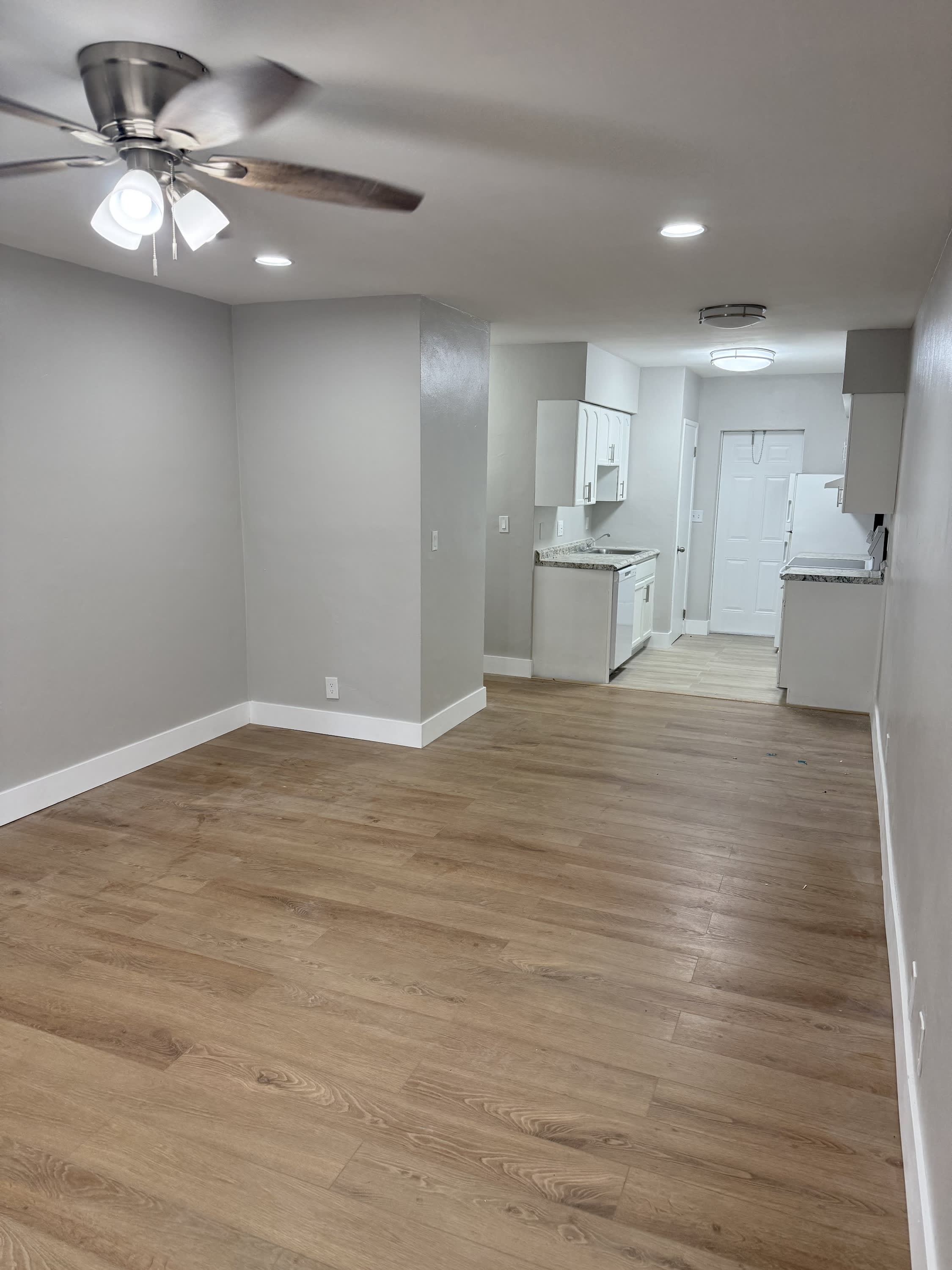 759 Northeast 13th Court – photo 2