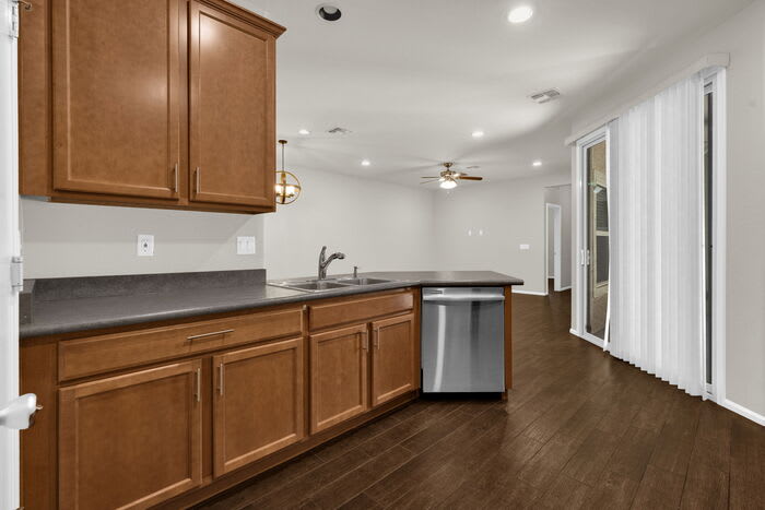 946 South Hawk Lane – photo 5