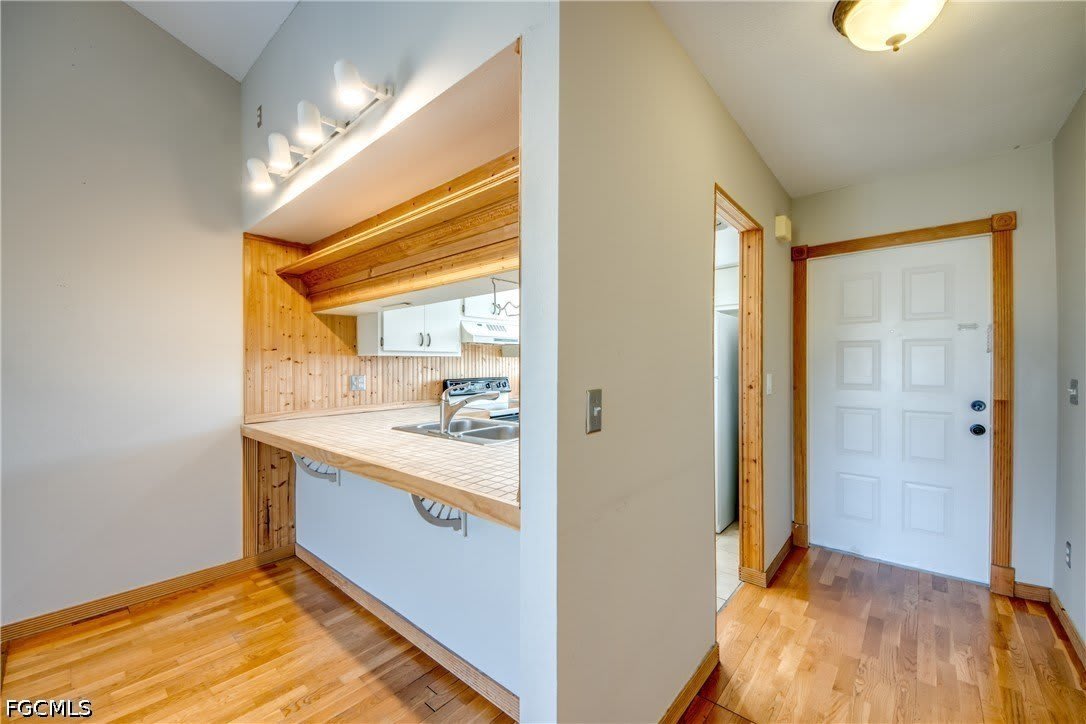 4616 SE 6th Avenue – photo 4