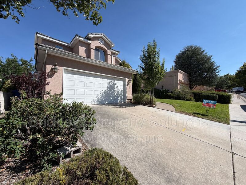 6517 Glen Oak NE – photo 3