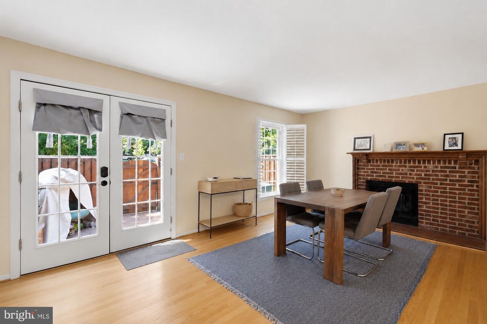Welcome To 2510 S Walter Reed Drive A Beautifully Maintained Residence Nestled In One Of Arlington S Most Sought After Communities – photo 5