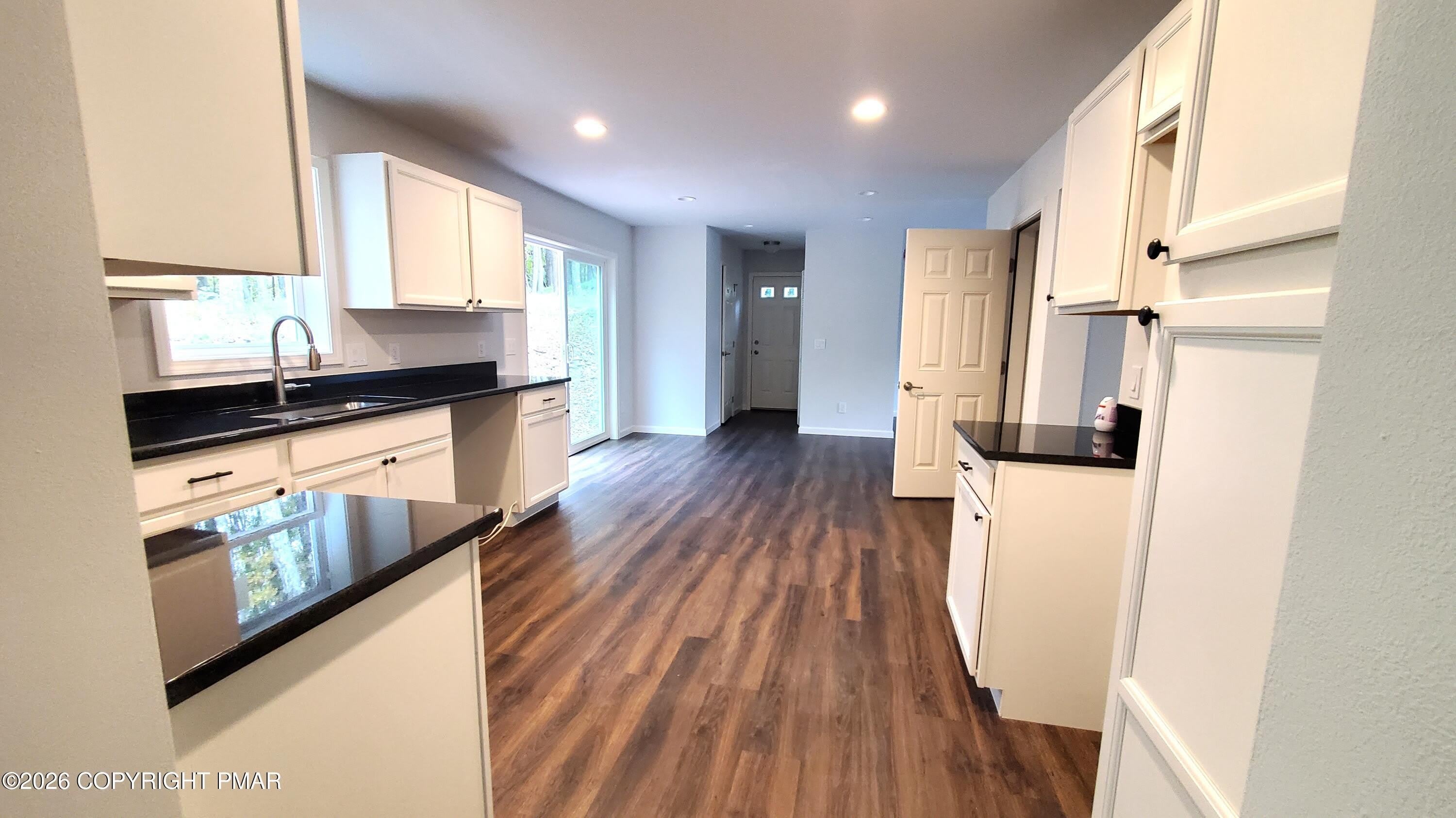 133 Mountain Dr – photo 4