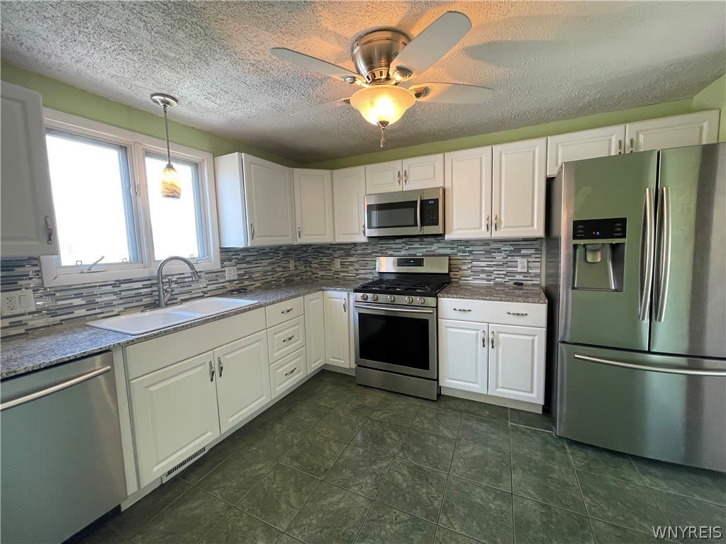 16 W Klein Road – photo 5