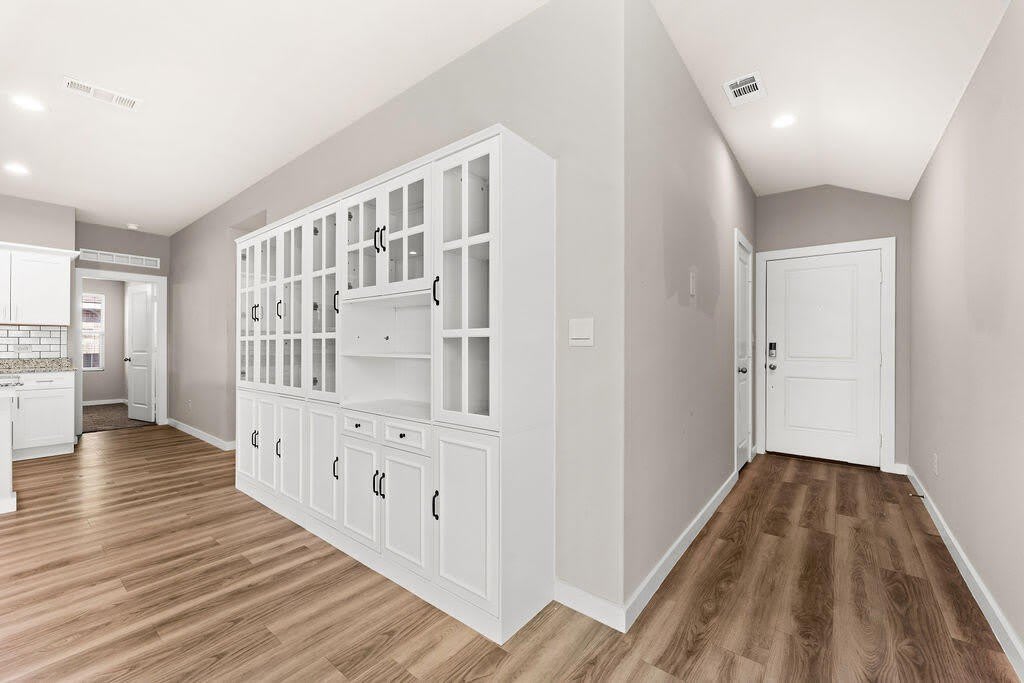 7611 Orange Blossom Rd. – photo 3
