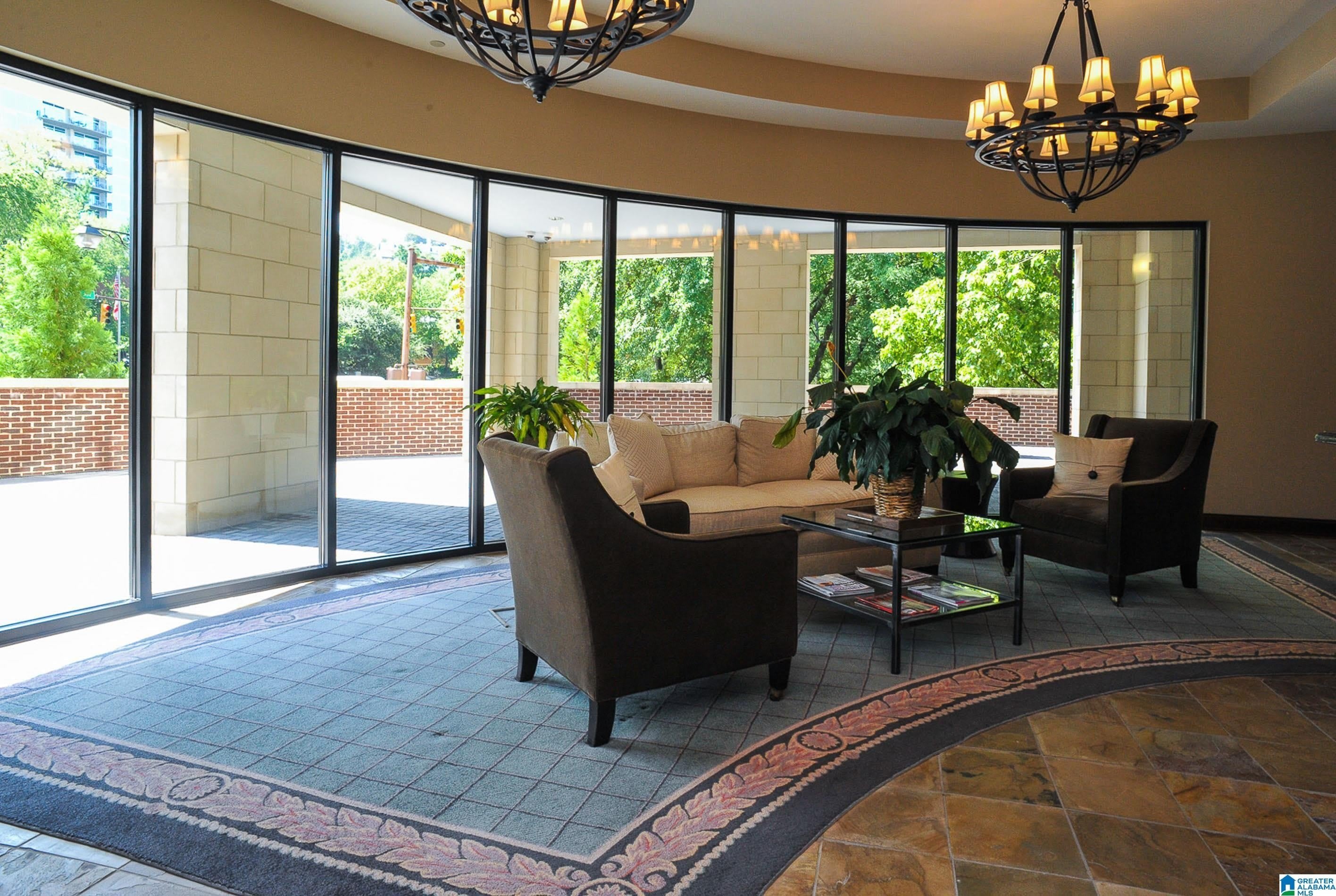 2600 HIGHLAND AVENUE – photo 4