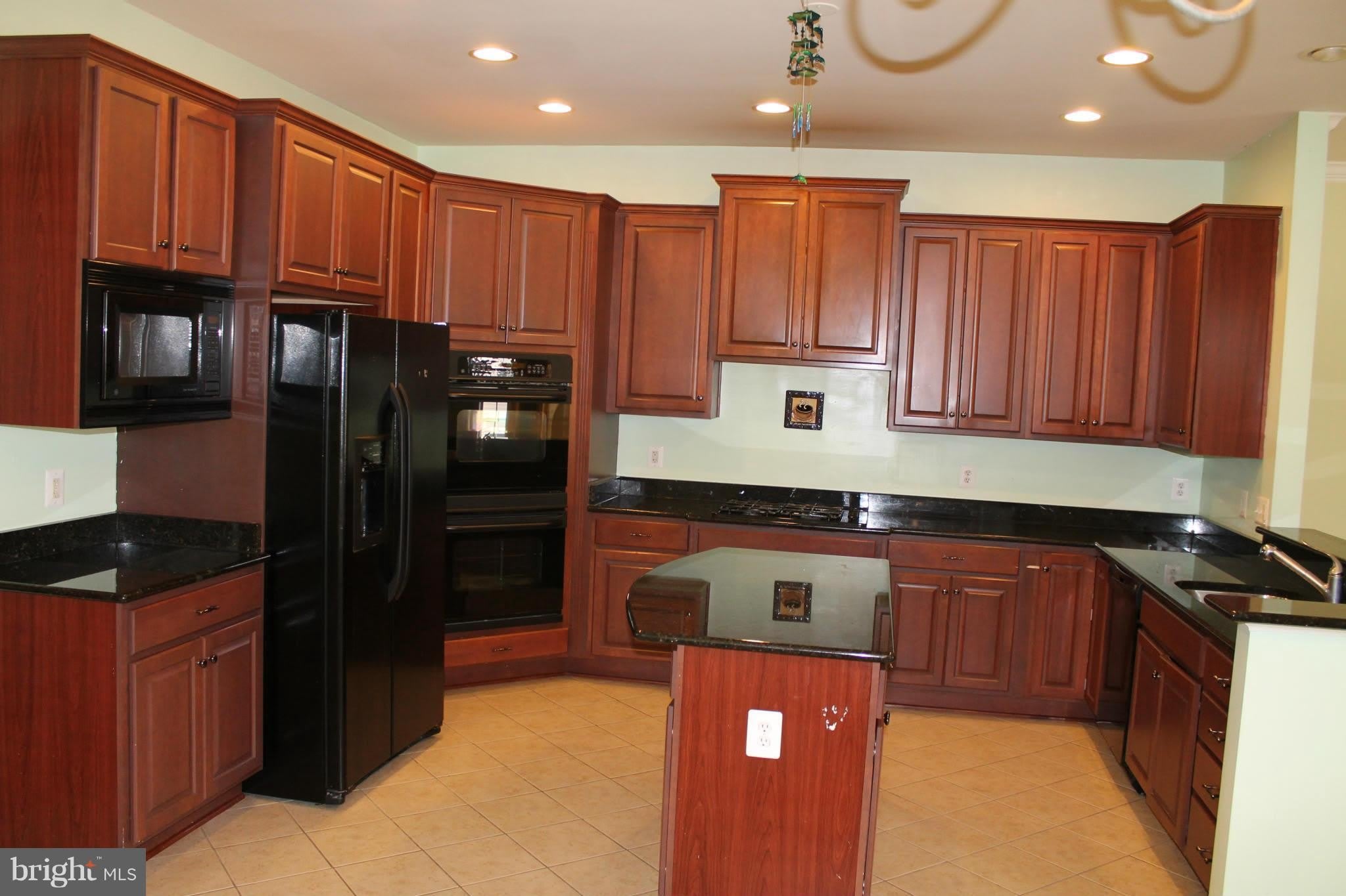 24907 EARLSFORD Drive – photo 2
